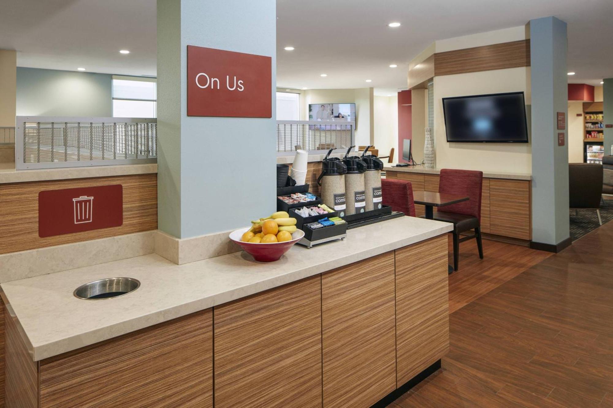 Towneplace Suites By Marriott Tampa South Eksteriør bilde